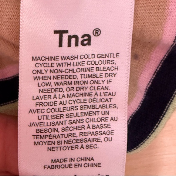 TNA Aritzia Cropped Long Sleeve Striped Tee - Picture 3 of 8